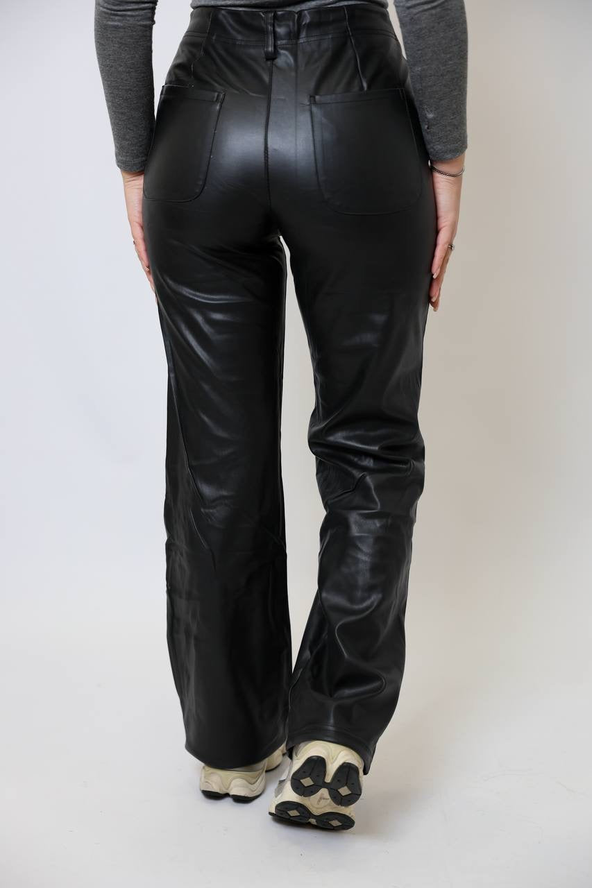 Pantalone  simil pelle 008