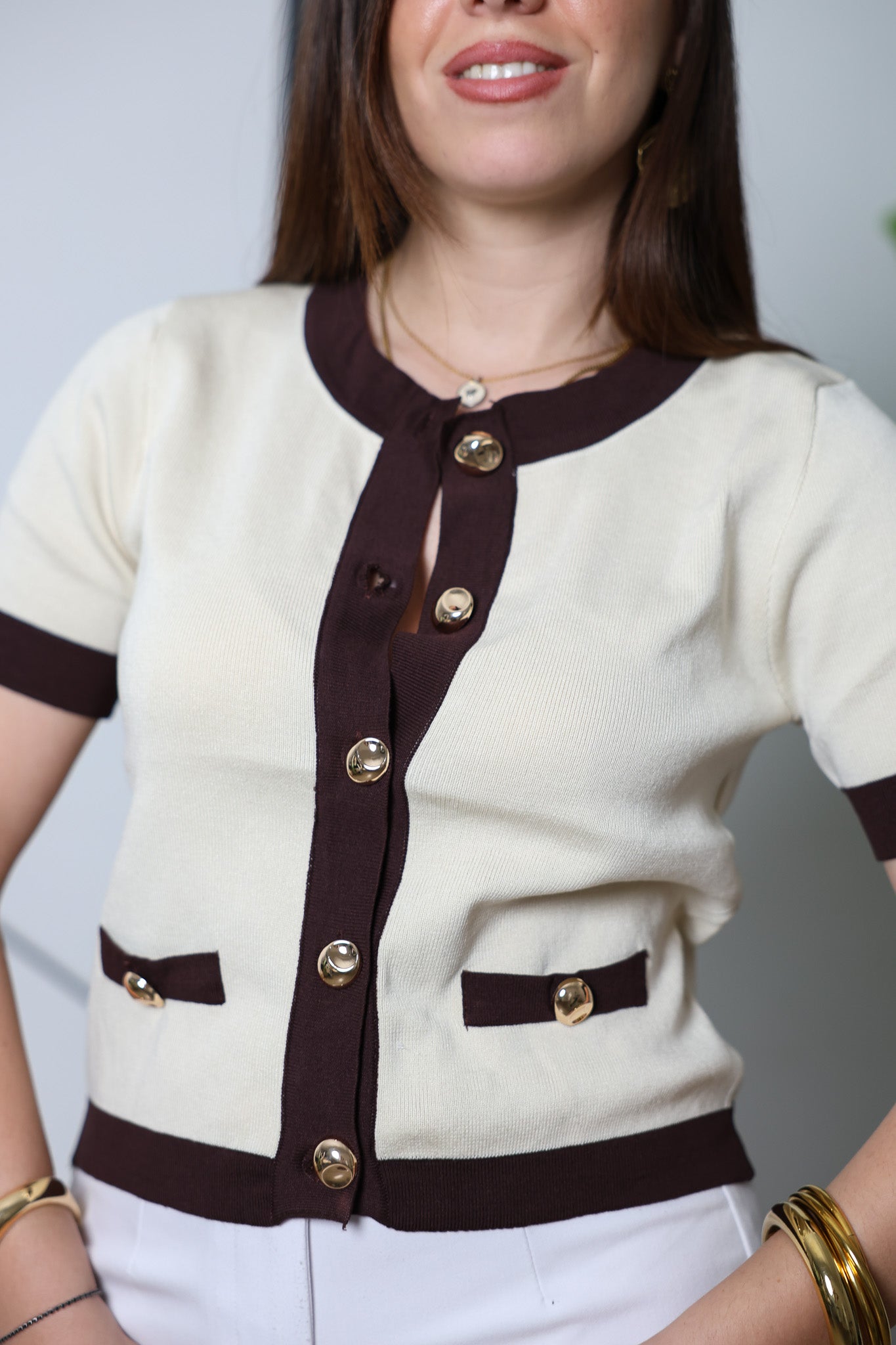 Maglia profili bottone oro