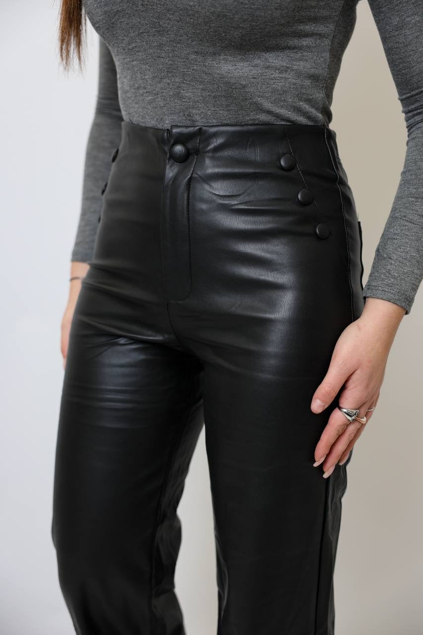 Pantalone  simil pelle 008