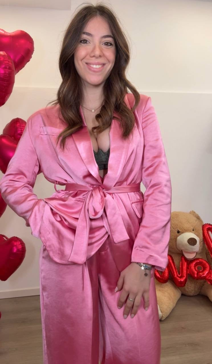 Tailleur satin